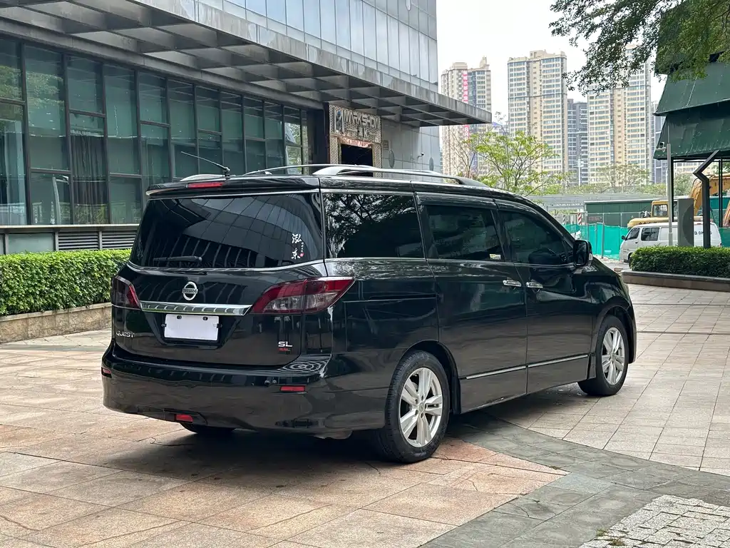 Nissan Quest 2014 — фото 22