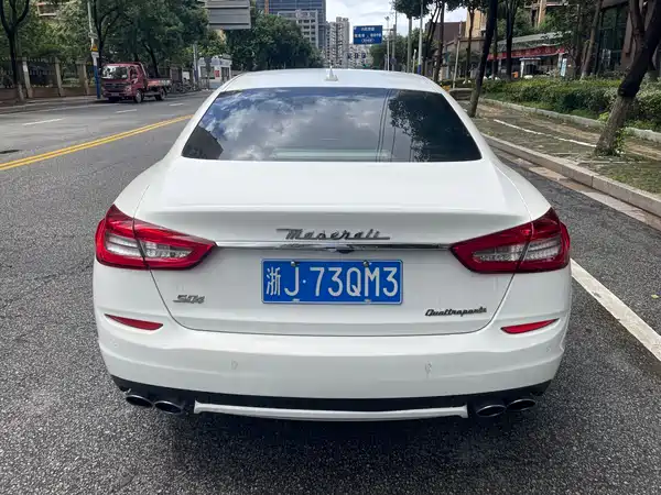 Maserati Quattroporte 2015