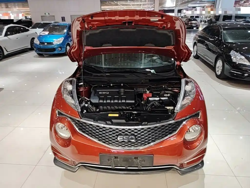 Infiniti ESQ 2019 — фото 20