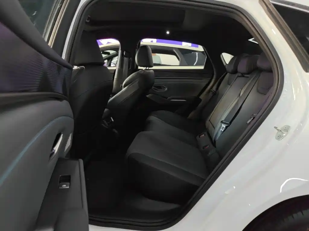 BYD Qin L 2025 — фото 17