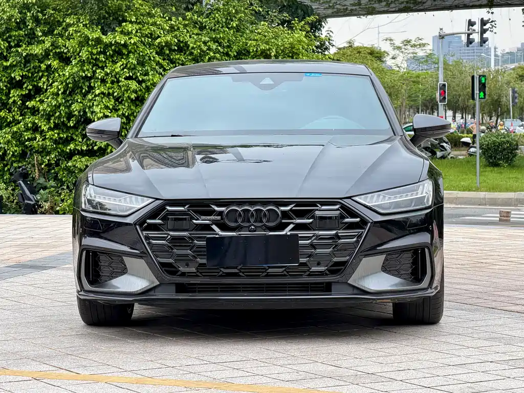 Audi A7L 2025 — фото 2