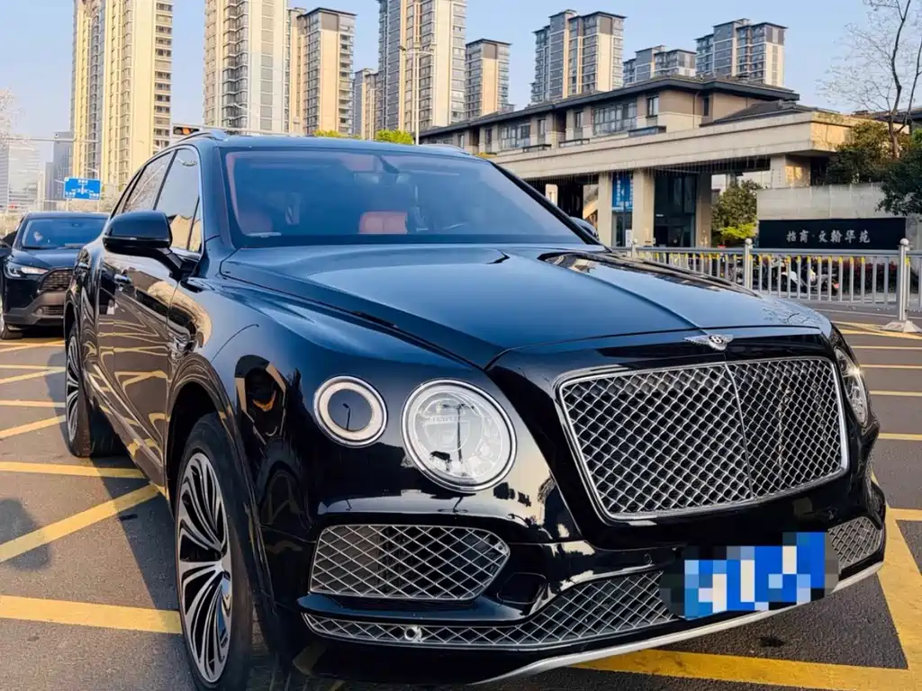 Bentley Bentayga 2020 — фото 1
