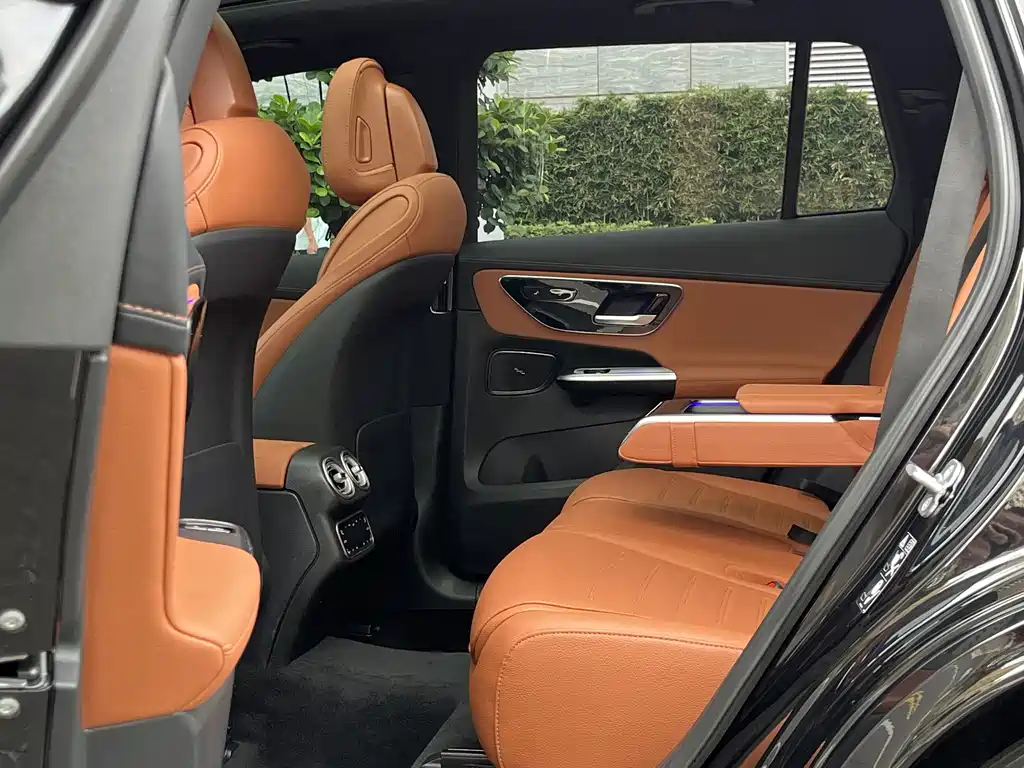 Mercedes-Benz GLC 2023 — фото 11