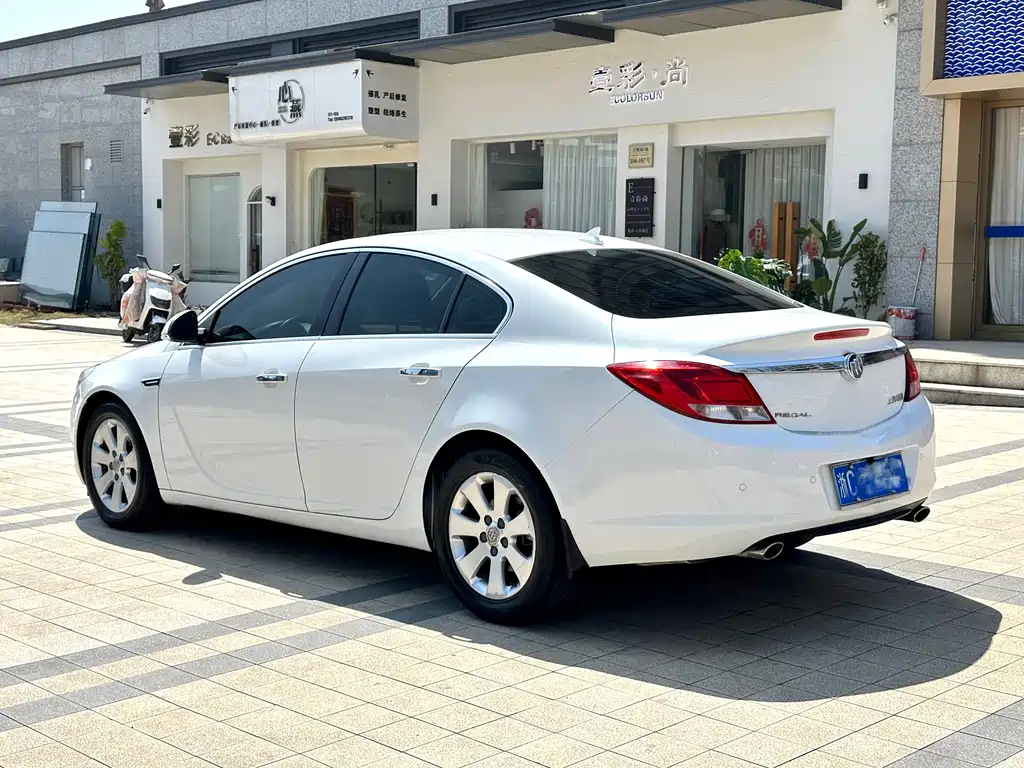 Buick Regal 2012 — фото 16