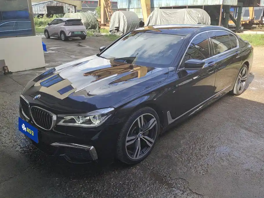 BMW 7 Series 2017 — фото 1