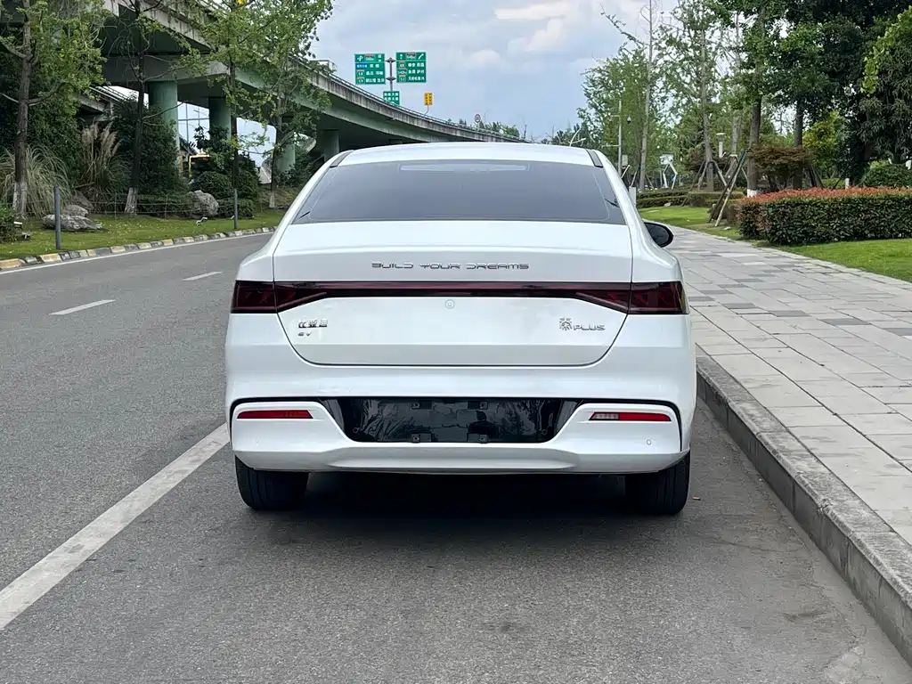 BYD Qin PLUS 2022 — фото 19