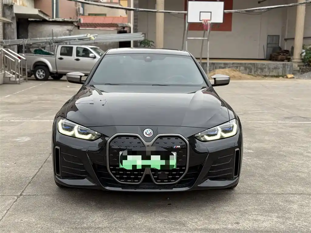 BMW i4 2023 — фото 2