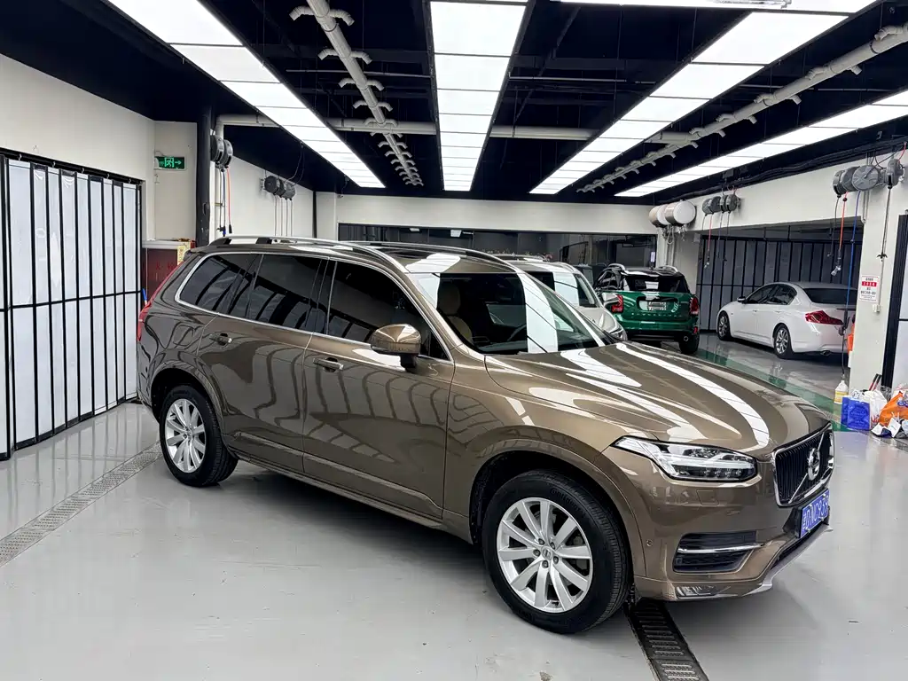 Volvo XC90 2016 — фото 6
