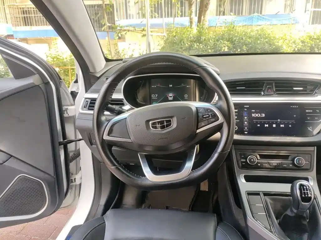 Geely Emgrand 2019