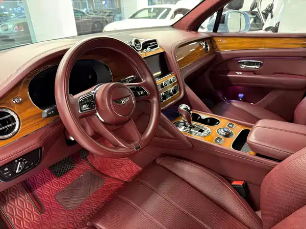 Bentley Bentayga 2022