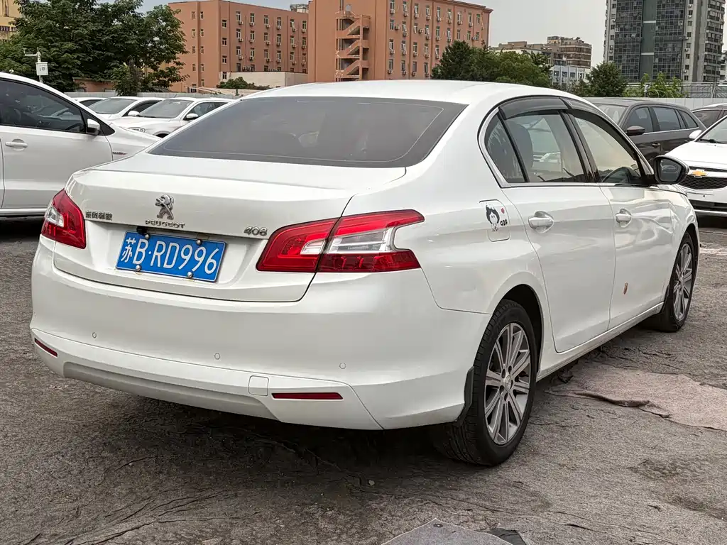 Peugeot 408 2015 — фото 4