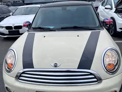 MINI MINI 2012
