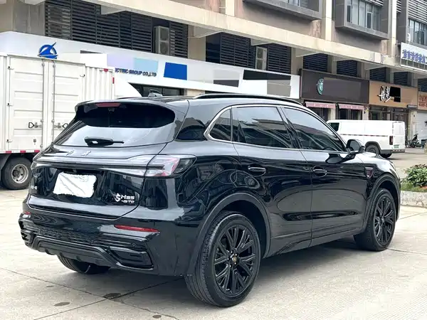Hongqi HS5 2025
