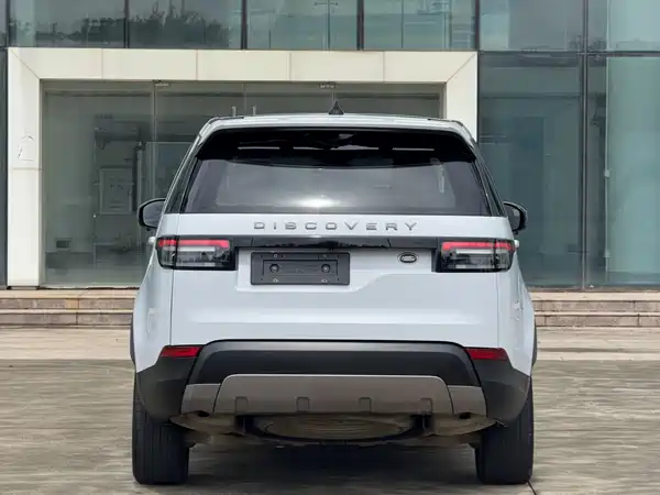 Land Rover Discovery 2018