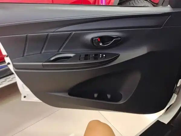 Toyota Yaris L 2020