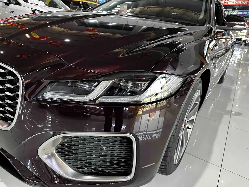 Jaguar XFL 2022 — фото 19