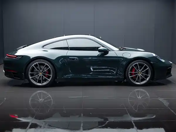 Porsche 911 2024