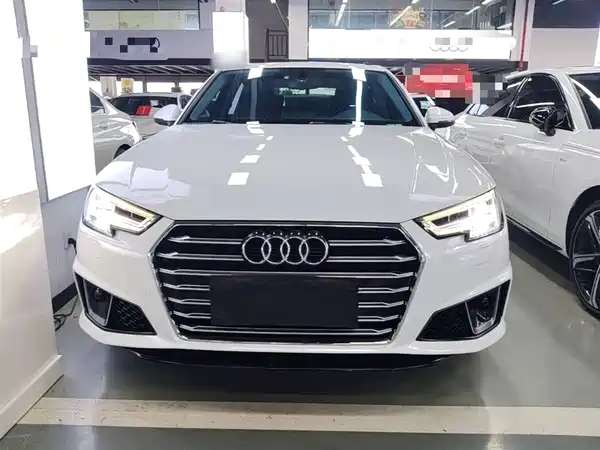 Audi A4L 2019
