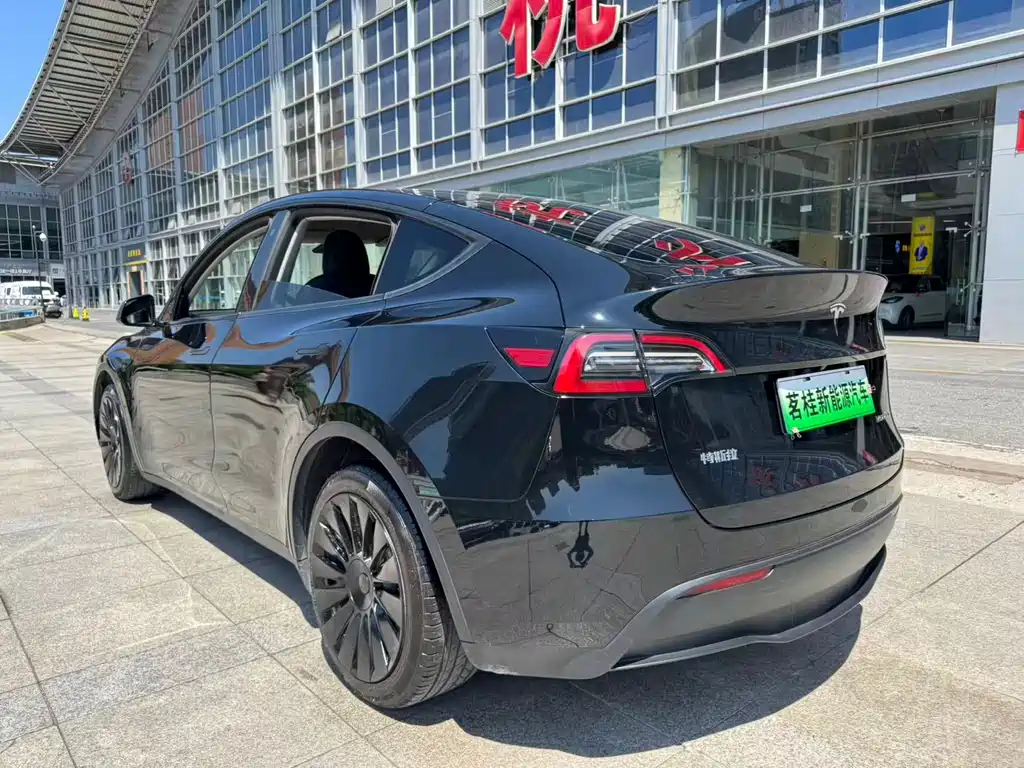 Tesla Model Y 2021 — фото 5