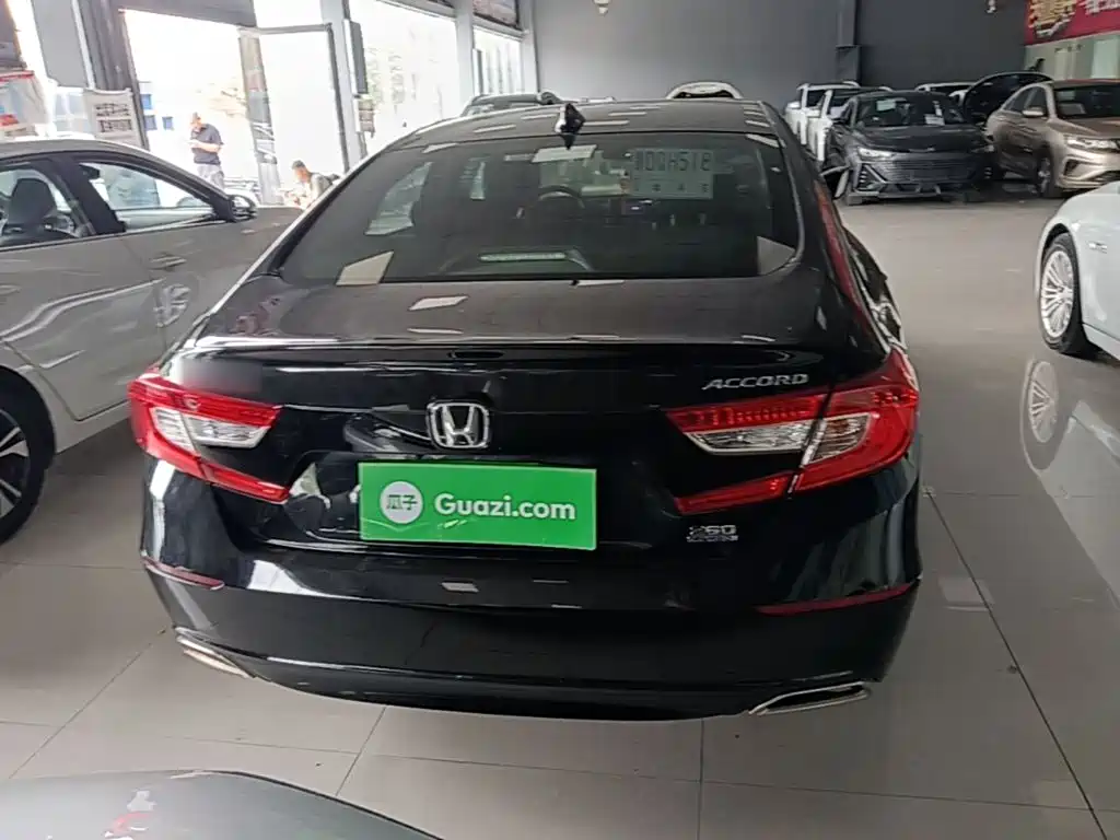 Honda Accord 2019 — фото 6