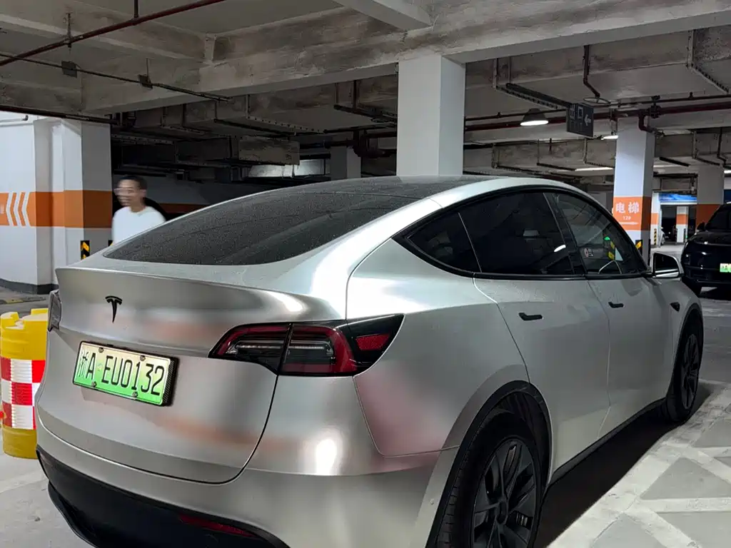 Tesla Model Y 2023 — фото 4