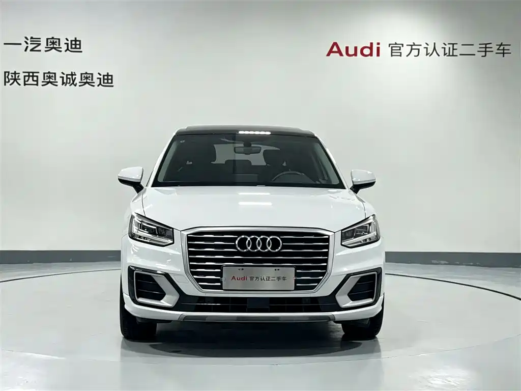 Audi Q2L 2018 — фото 2
