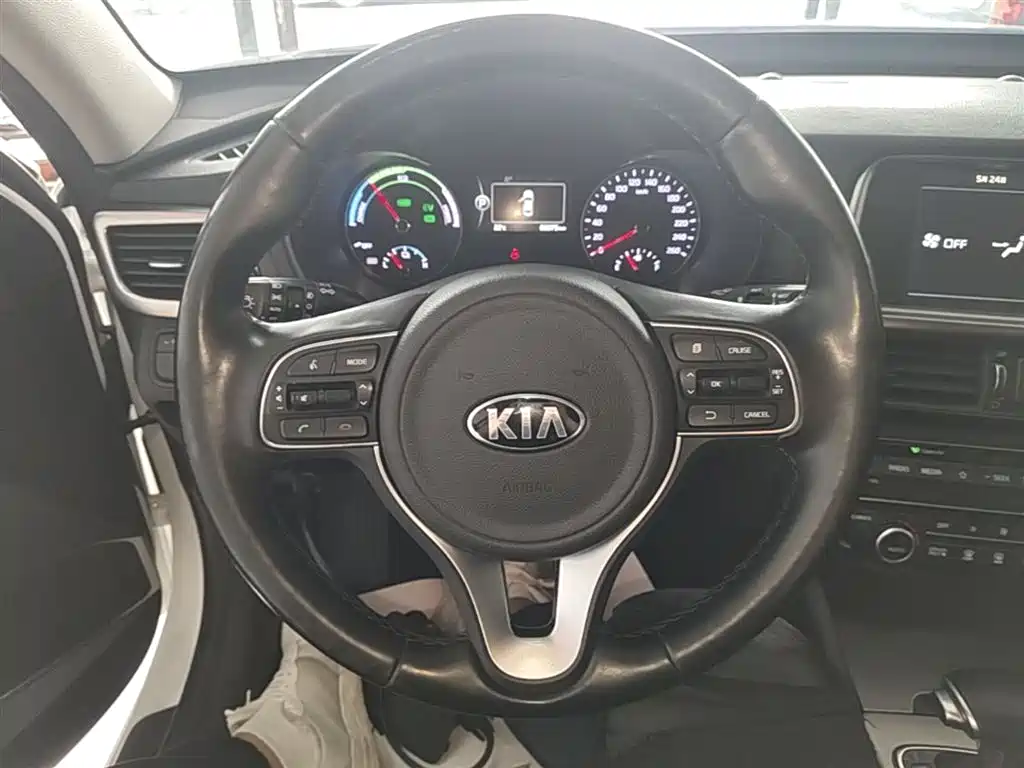 Kia K5 New Energy 2020 — фото 11