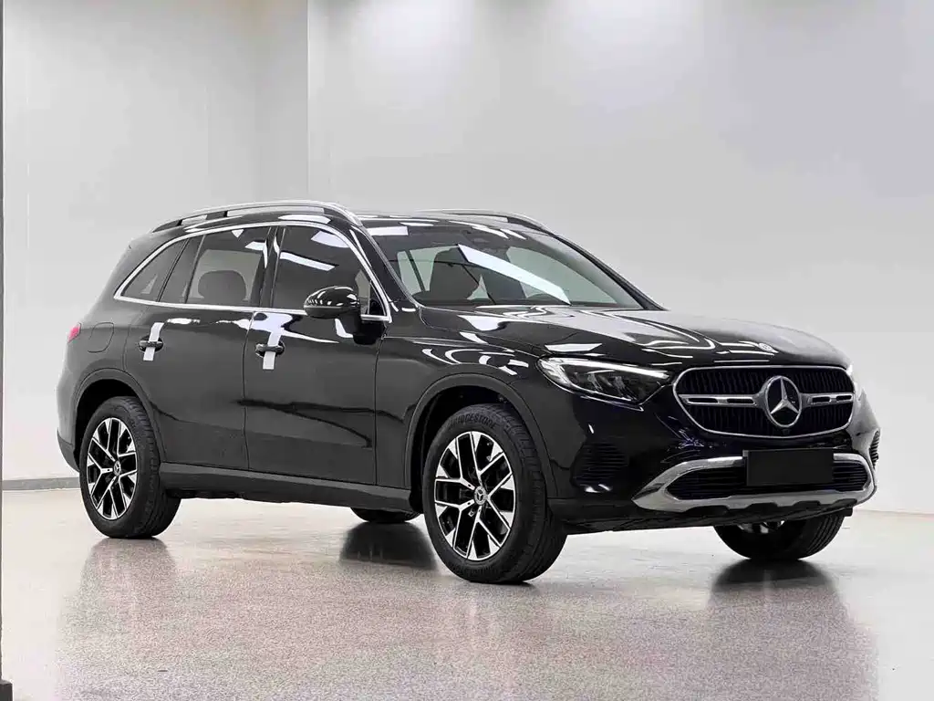 Mercedes-Benz GLC 2023