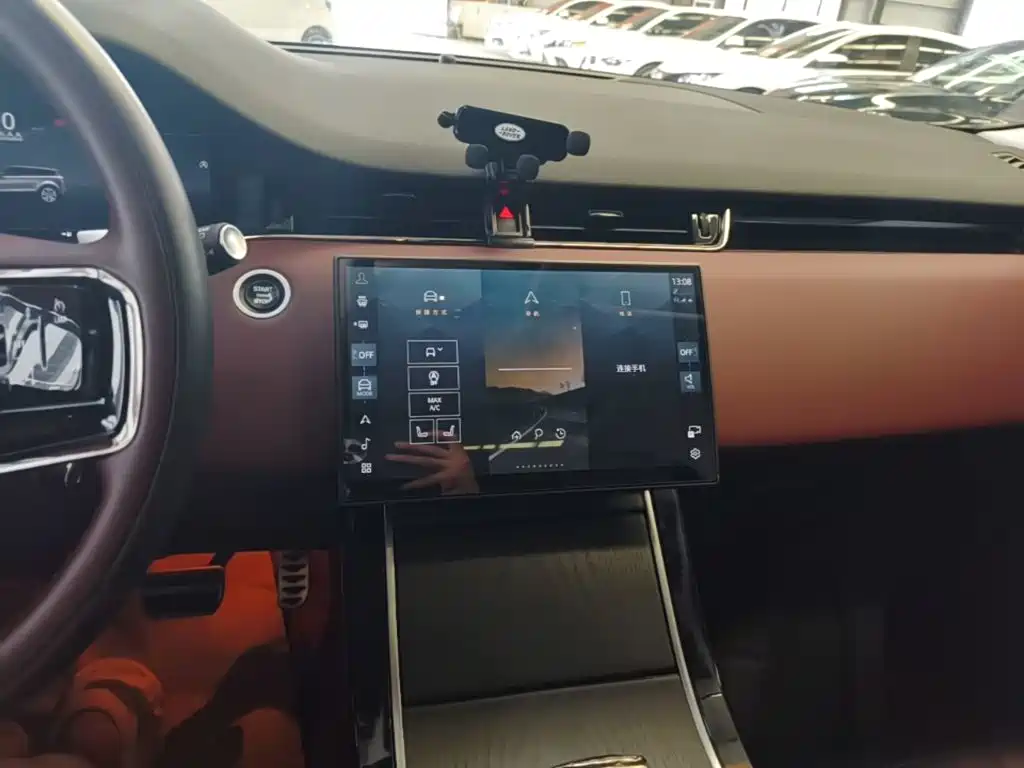 Land Rover Evoque 2025 — фото 10