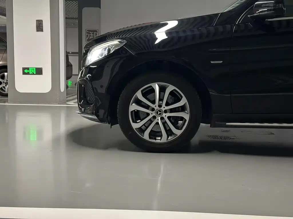 Mercedes-Benz GLE 2019 — фото 5