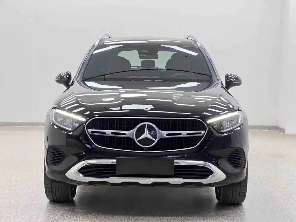 Mercedes-Benz GLC 2023
