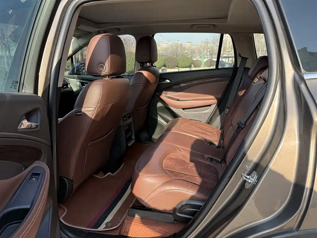 Buick Envision Plus 2017 — фото 23