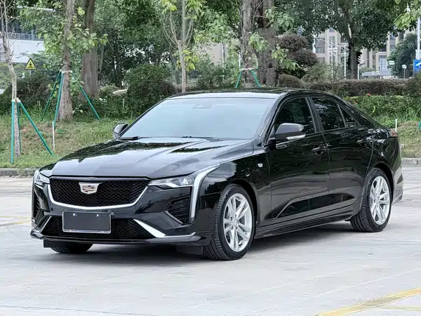 Cadillac CT4 2022