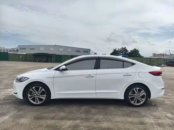 Hyundai Celesta 2016