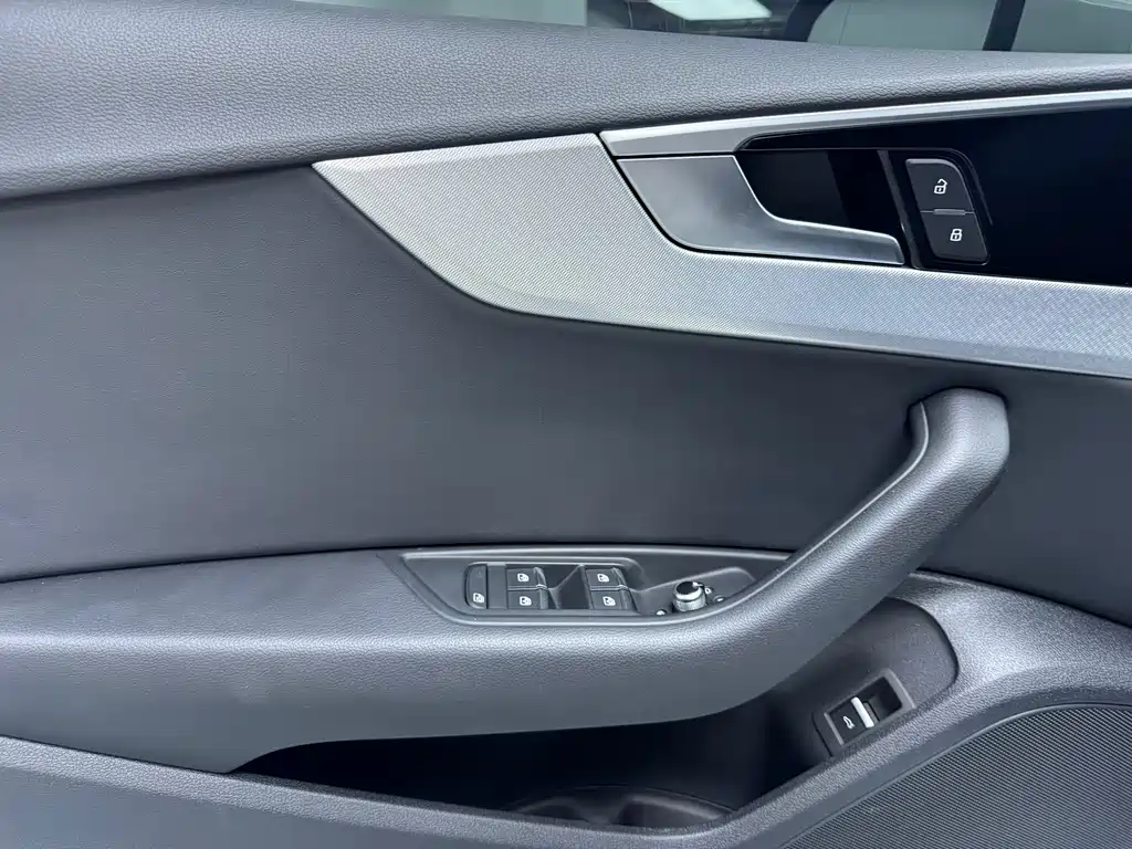 Audi A5 2023 — фото 4