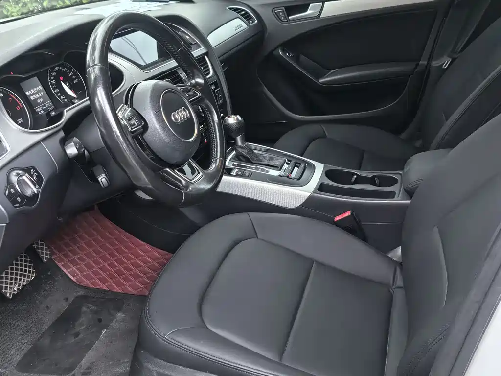 Audi A4L 2015