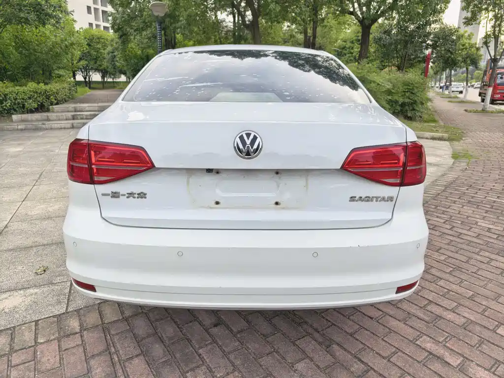 Volkswagen Sagitar 2019
