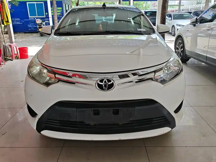 Toyota Vios 2015 — фото 2