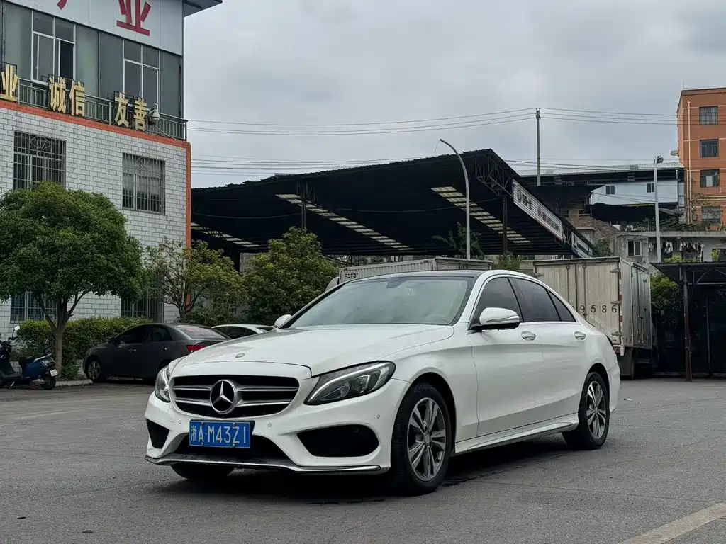 Mercedes-Benz C-Class 2018
