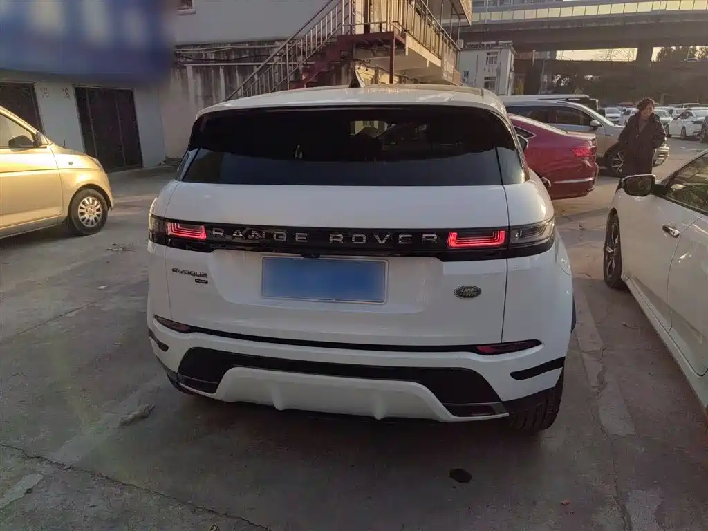 Land Rover Evoque 2022 — фото 5