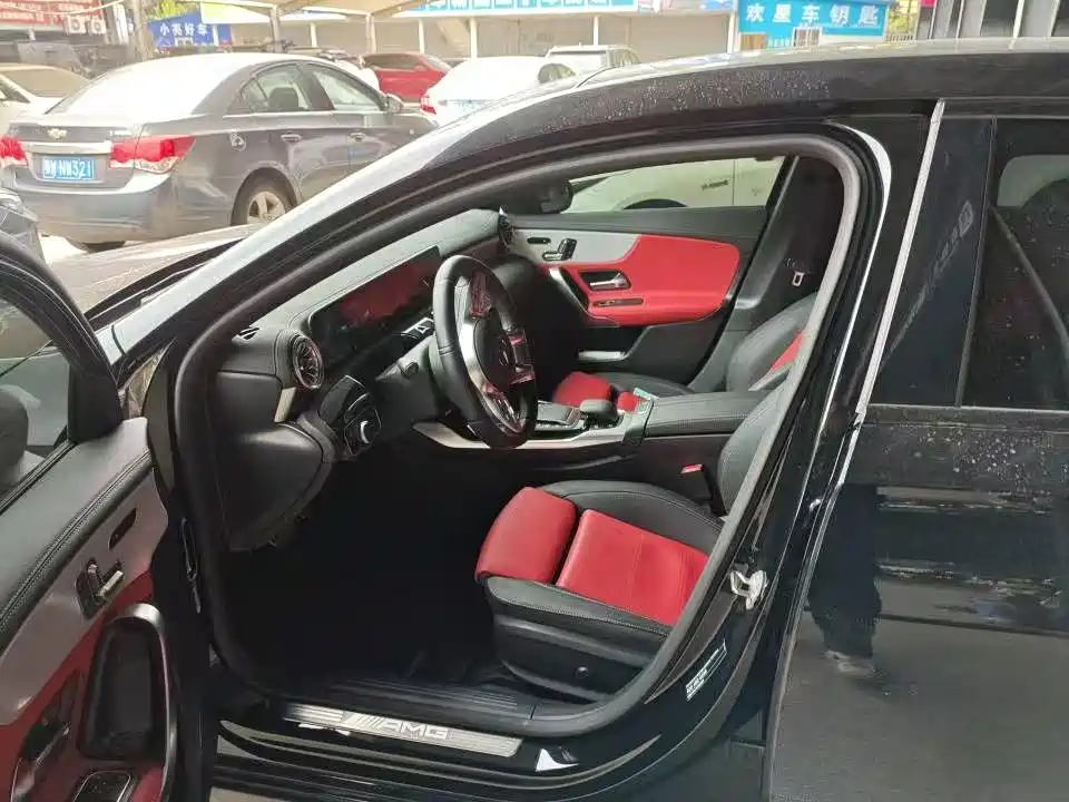 Mercedes-Benz A-Class AMG 2023 — фото 3