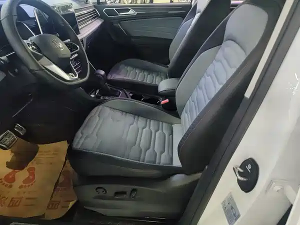 Volkswagen Tiguanx 2023