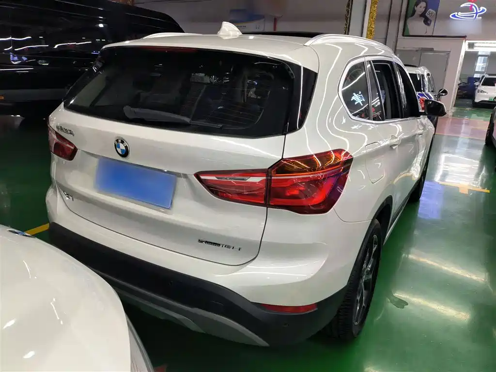 BMW X1 2019 — фото 5