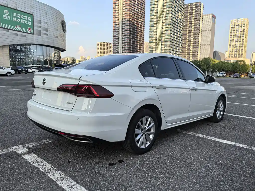 Volkswagen Bora 2021