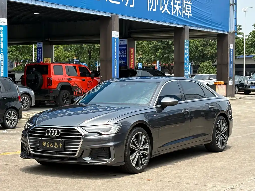 Audi A6L 2022