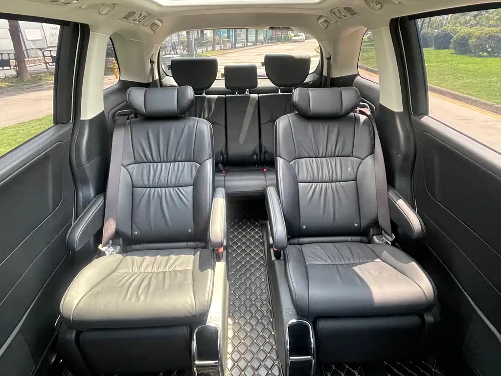 Honda Odyssey 2024 — фото 15