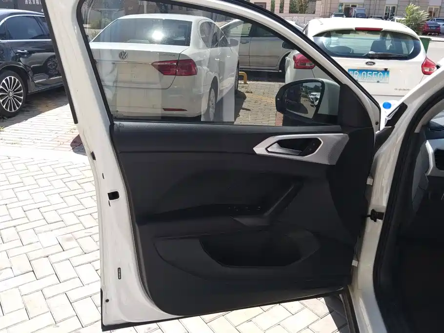 Volkswagen Tacqua 2021