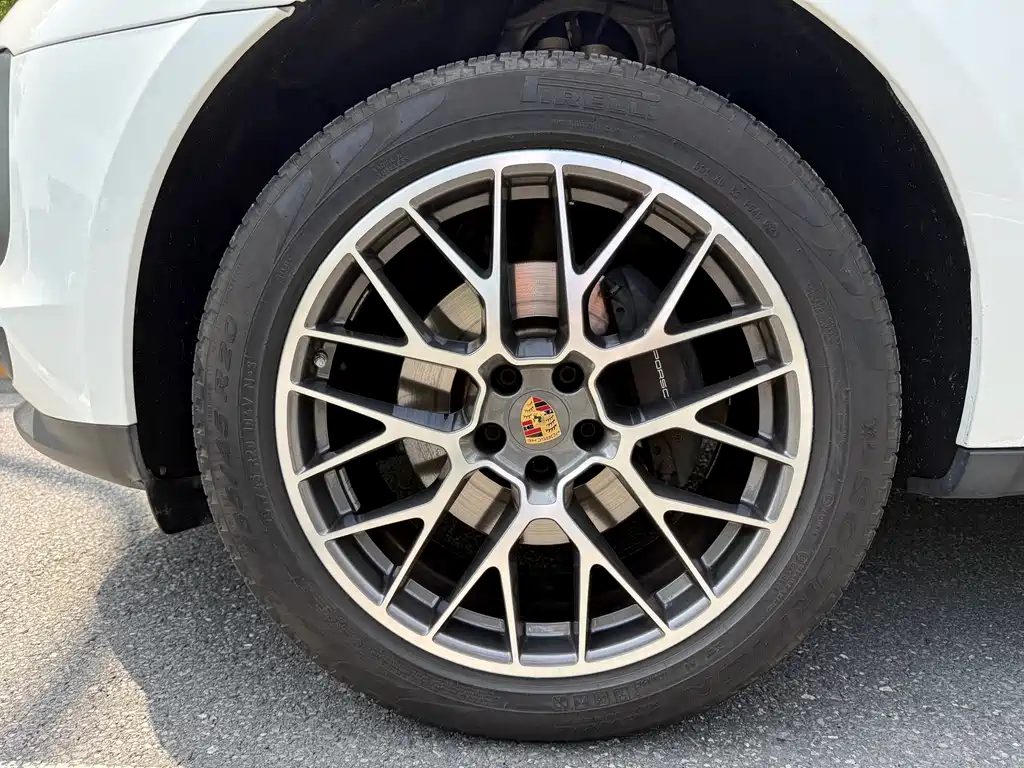 Porsche Macan 2020