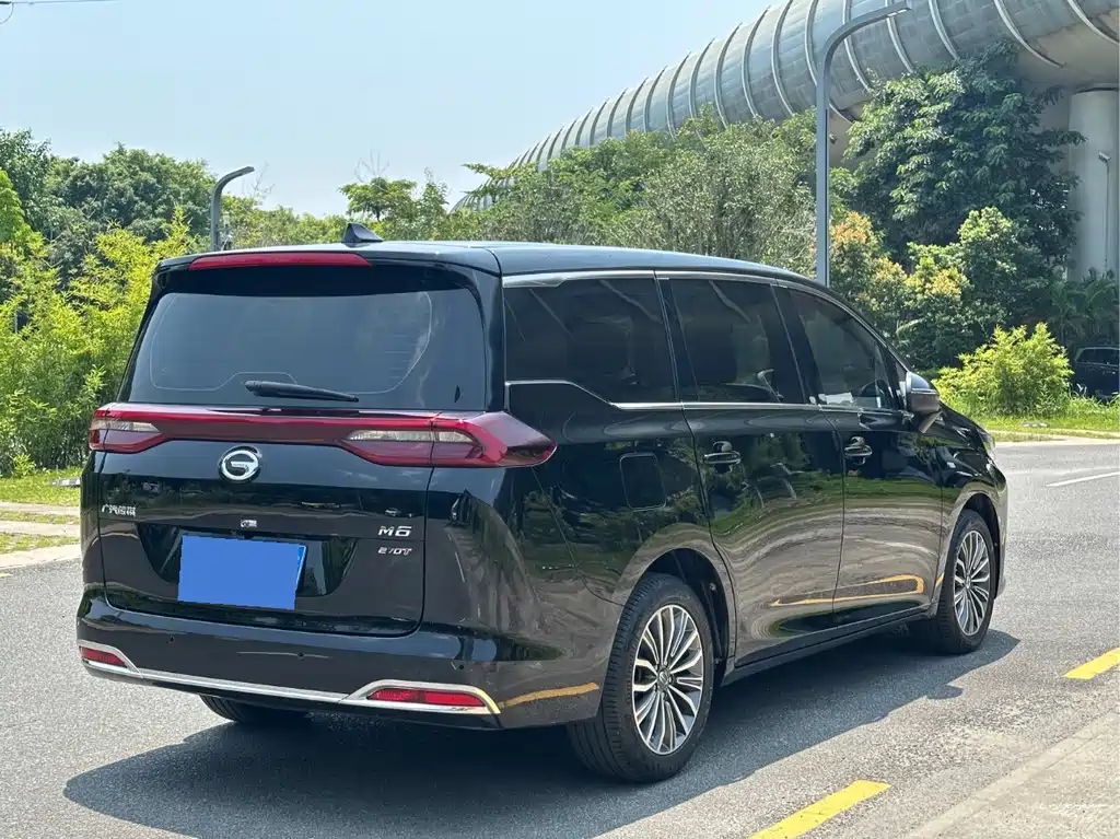 GAC Trumpchi M6 2021 — фото 6
