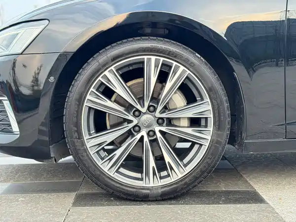 Audi A6L 2020